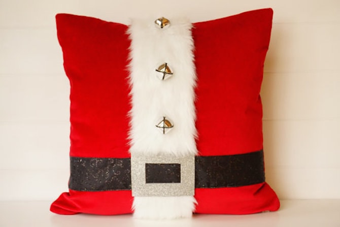 Christmas Decoration Ideas - Santa Cushion
