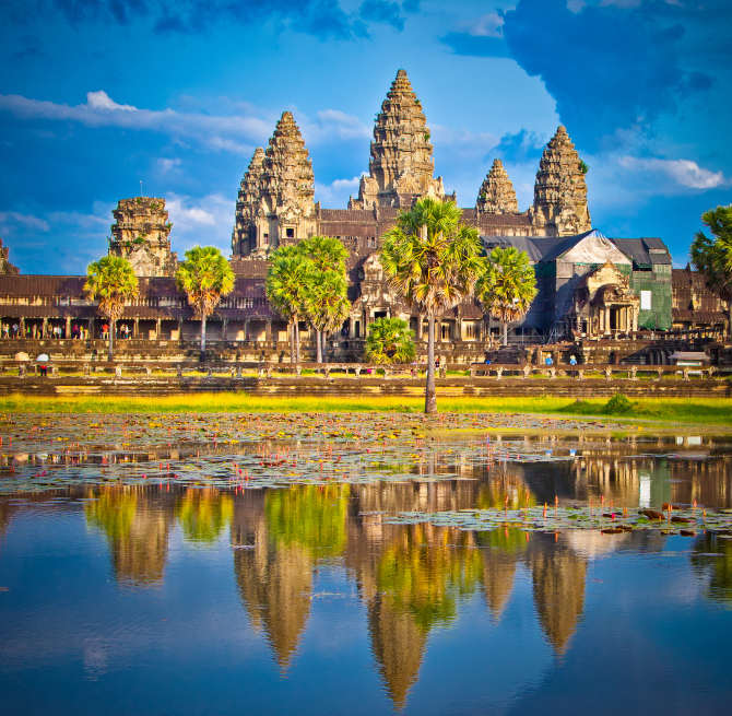 famous landmarks angkor wat